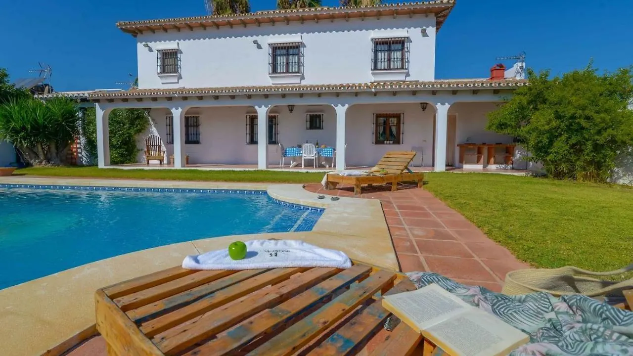 Villa Cortijo Alejandro Malaga - Campanillas by Ruralidays